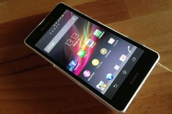 Xperia A SO-04Eの購入アクセサリーをレビュー