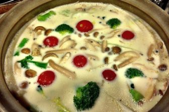 【レシピ】 飛鳥鍋 牛乳たっぷりで温まる、奈良県のおすすめ郷土料理