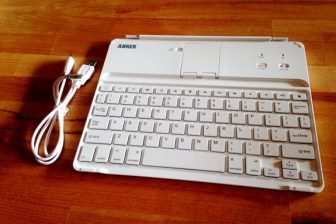 軽量軽快なAnker iPad用Bluetoothキーボードカバー