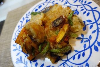 【レシピ】塩サバと野菜の簡単かき揚げ 沈殿片栗粉でカリっと揚げる