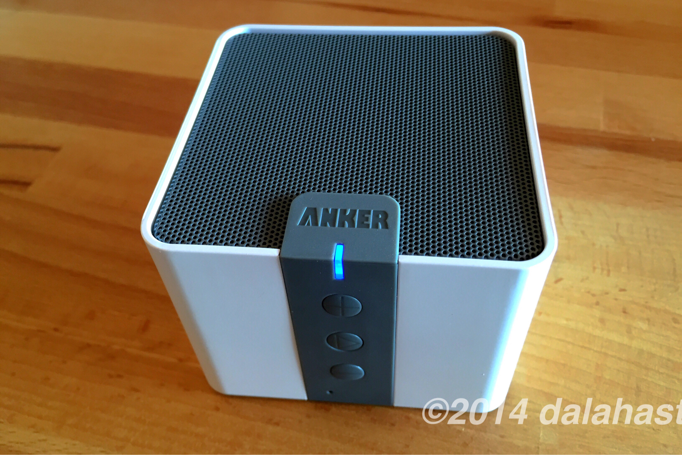 Anker コンパクトスピーカー