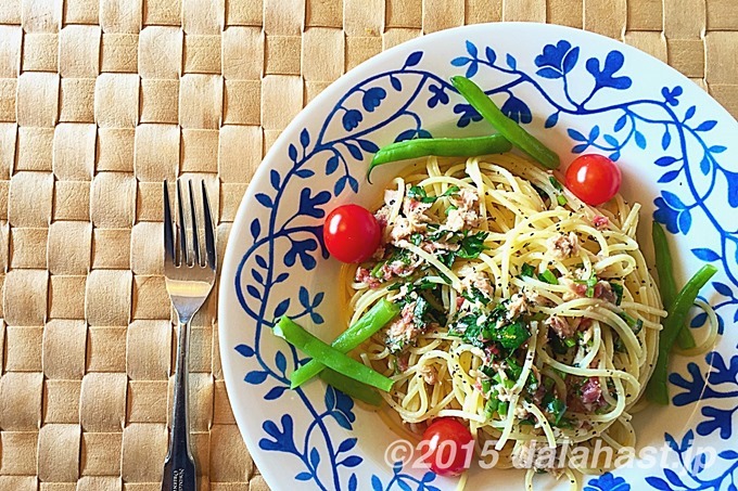 コリアンダーと梅干のパスタ