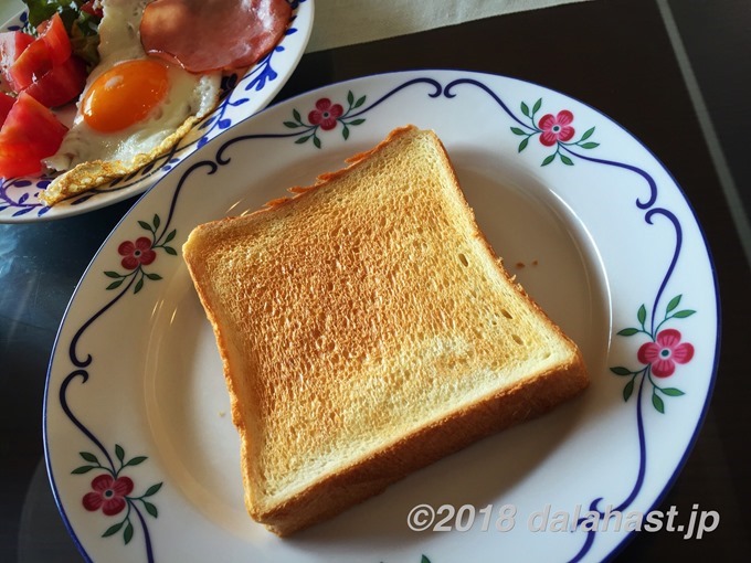 ビストロでトースト